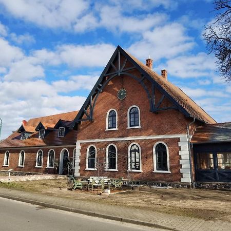 Inspektorenhaus Dobbin Ferienpension المظهر الخارجي الصورة